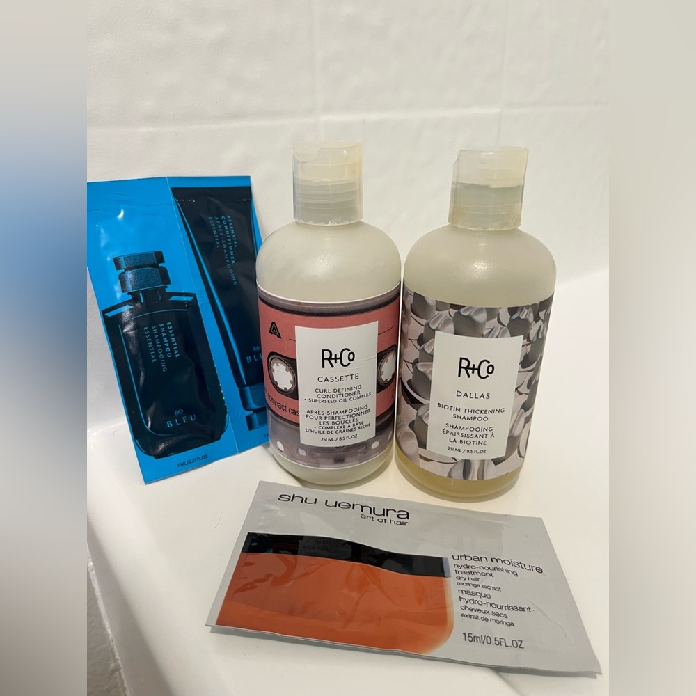R+Co Cassette and Dallas Shampoo Set